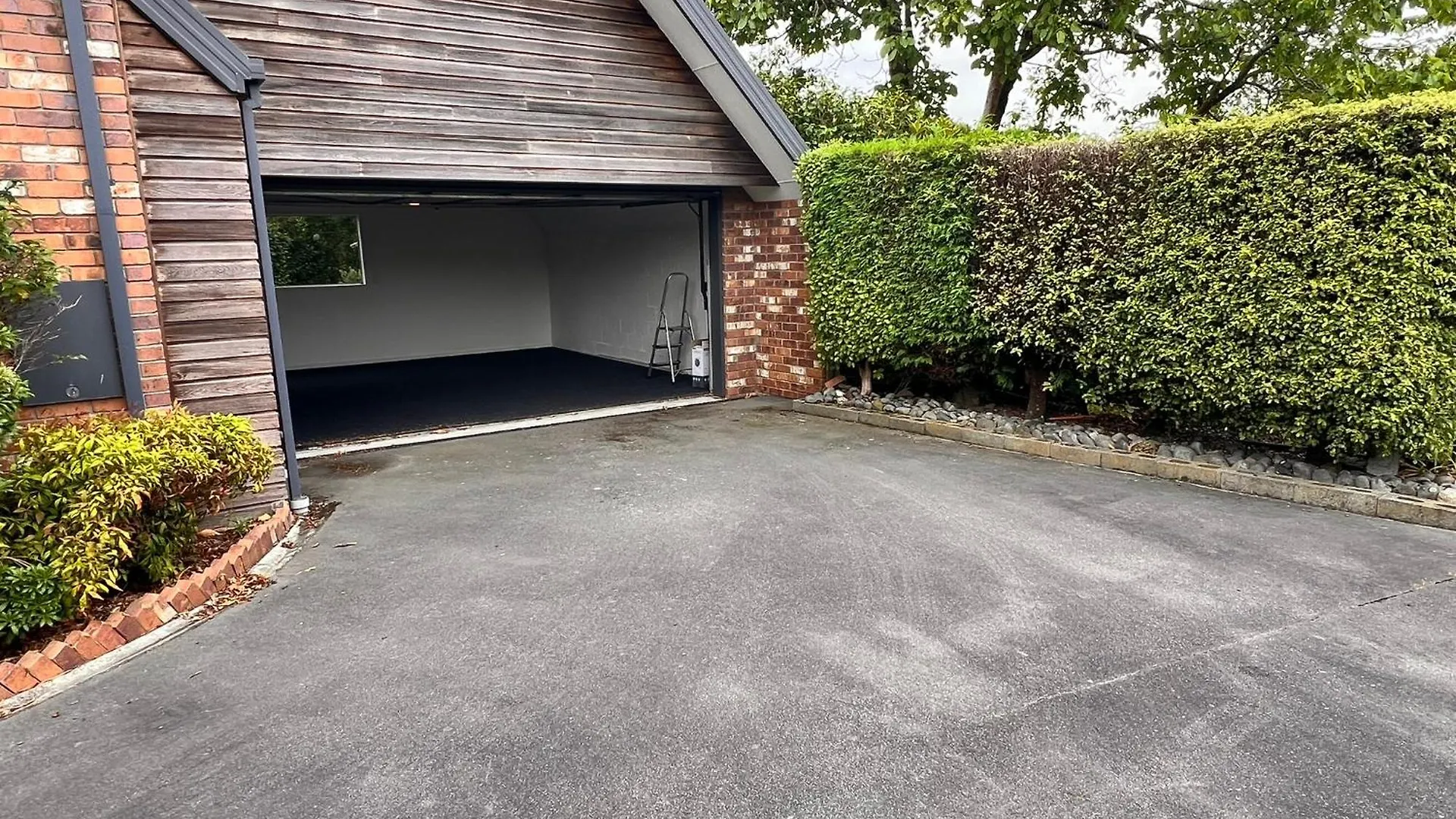 Waimairi Road - Christchurch Holiday Homes