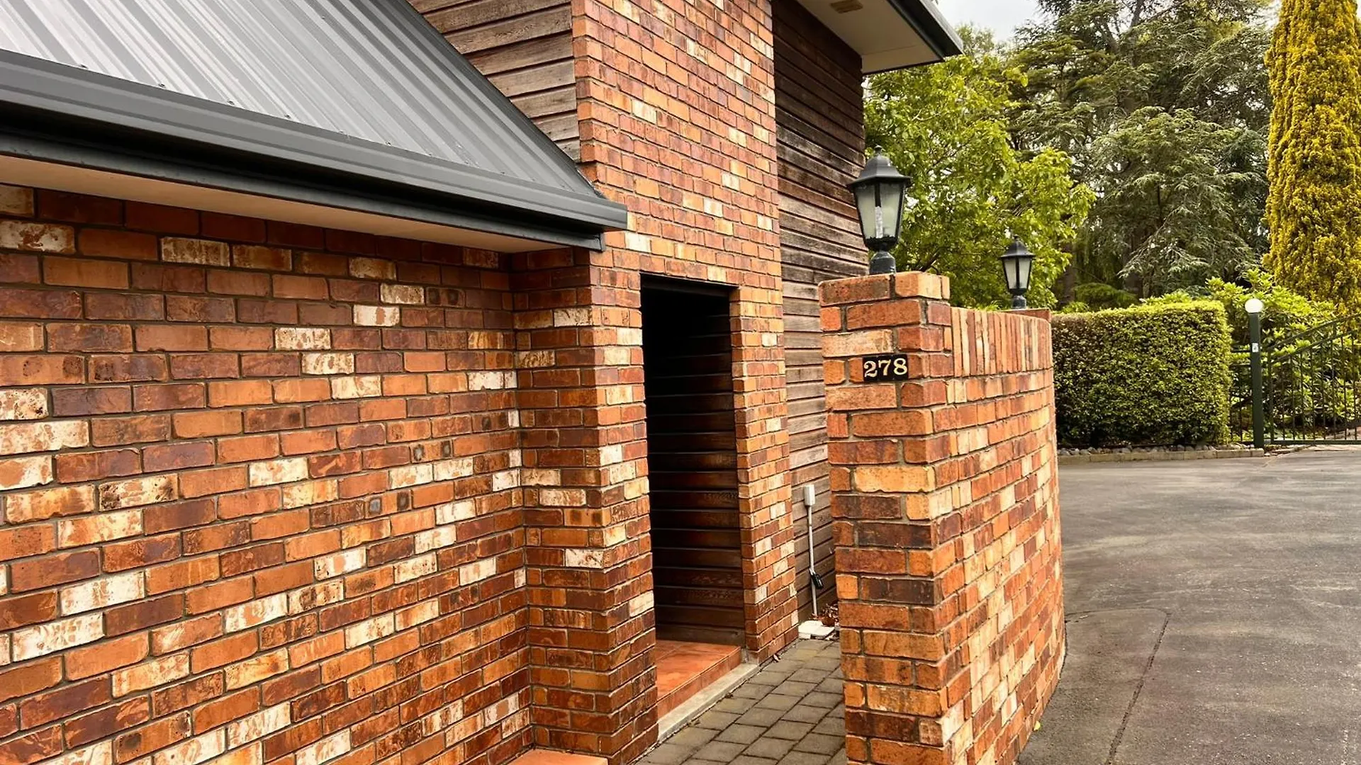 Waimairi Road - Christchurch Holiday Homes